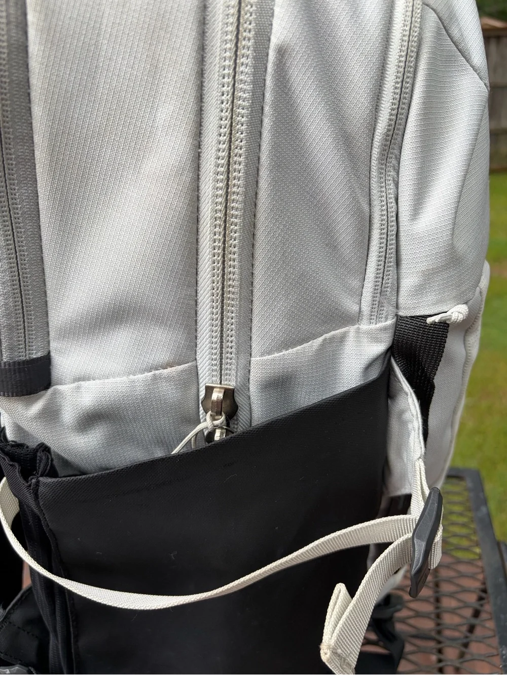The North Face Light Gray and Black Recon Backpack 30L